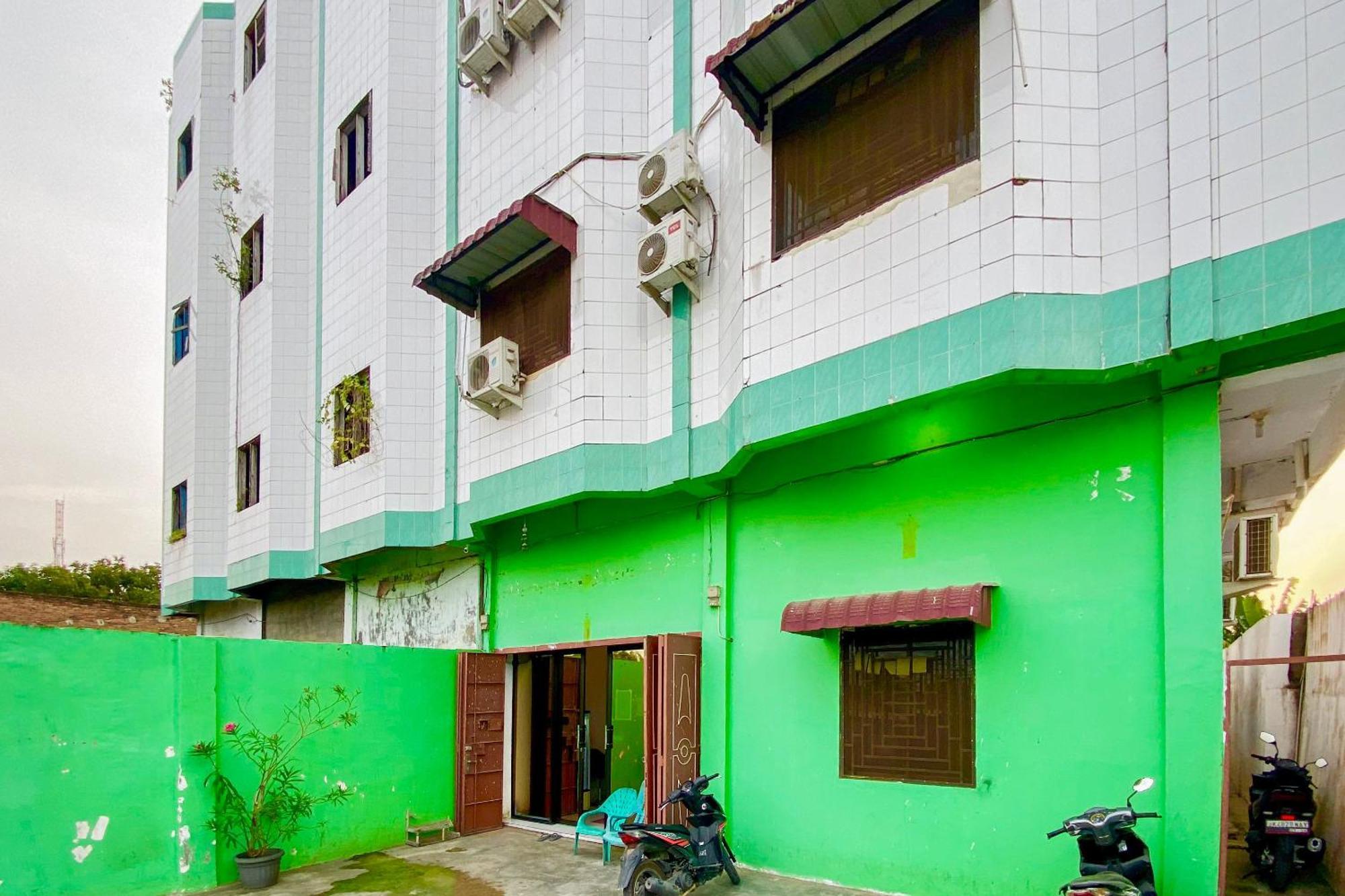 Reddoorz At Star Hill Inn Syariah Tebing Tinggi Rantau Laban Exterior photo